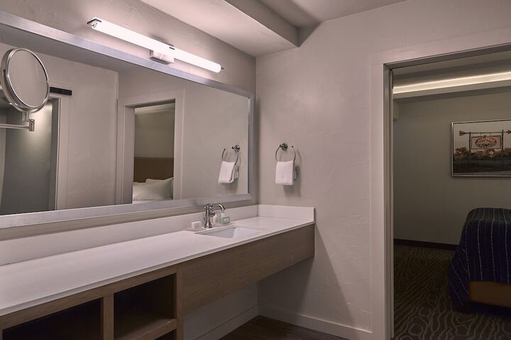 Room 19 of 53