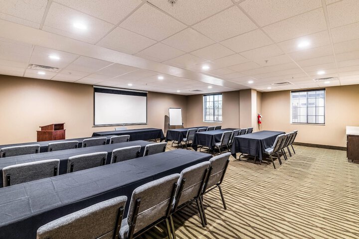 Comfort Suites Grand Prairie - Arlington North