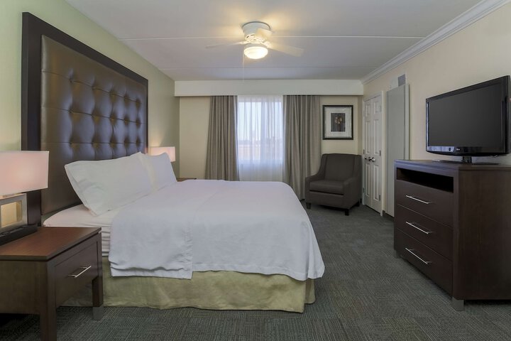Room 10 of 39