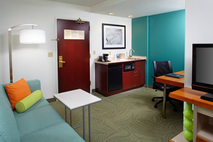 Room 21 of 43