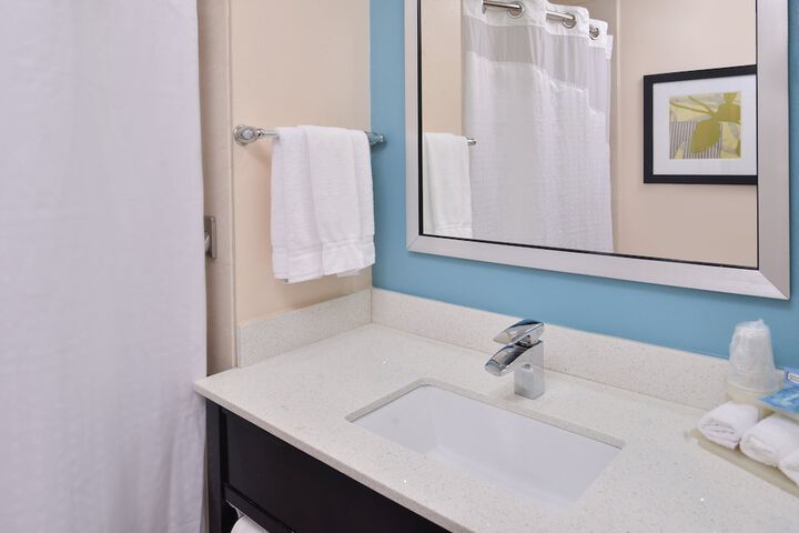 Room 15 of 37