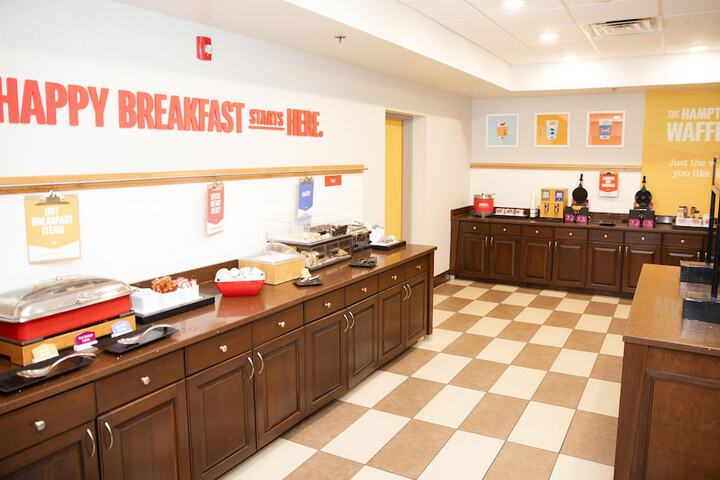 Hampton Inn & Suites Williamsport-Faxon Exit