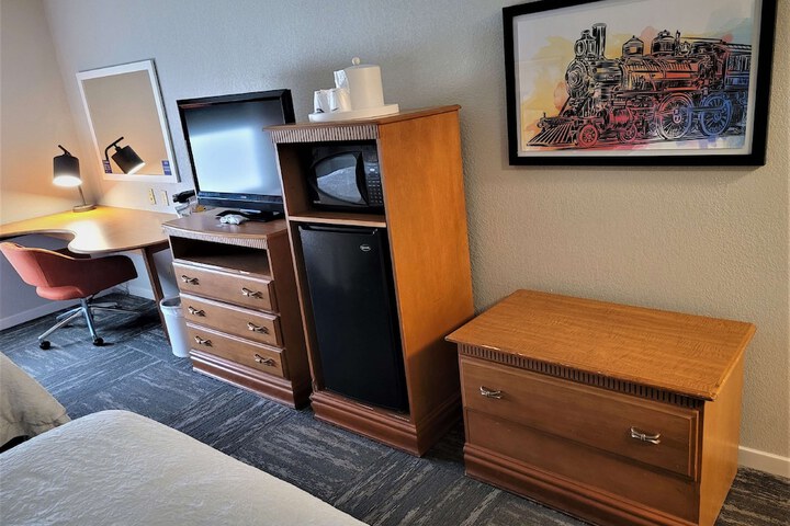 Room 12 of 31