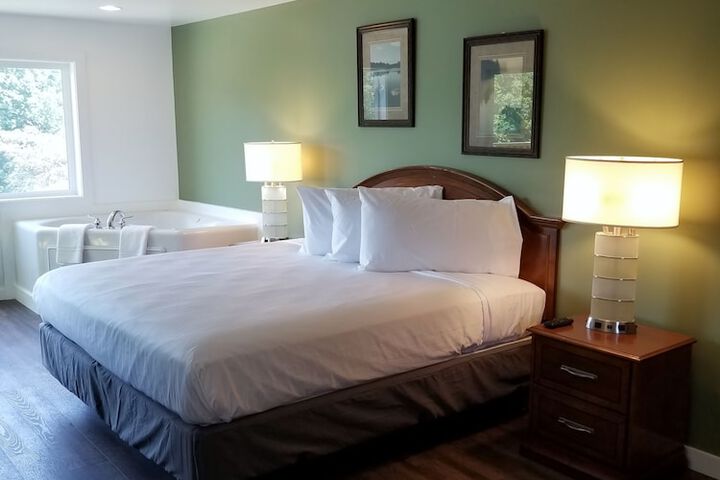 Room 15 of 42
