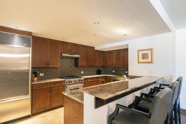 Madeline Hotel & Residences Auberge Collection