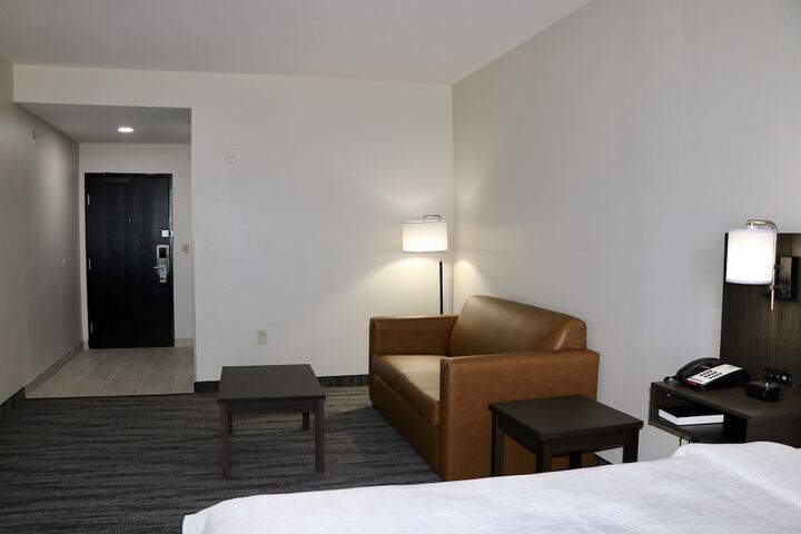 Room 12 of 22