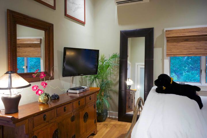 Room 25 of 137