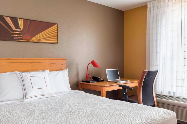 Room 15 of 30