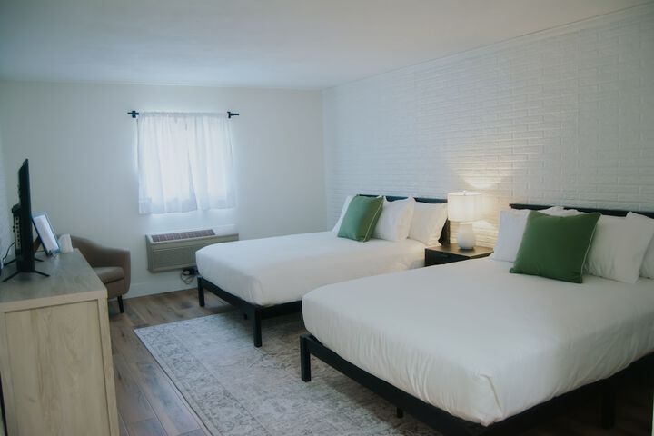 Bradford Guest House - The B