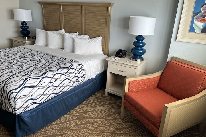 Room 17 of 48