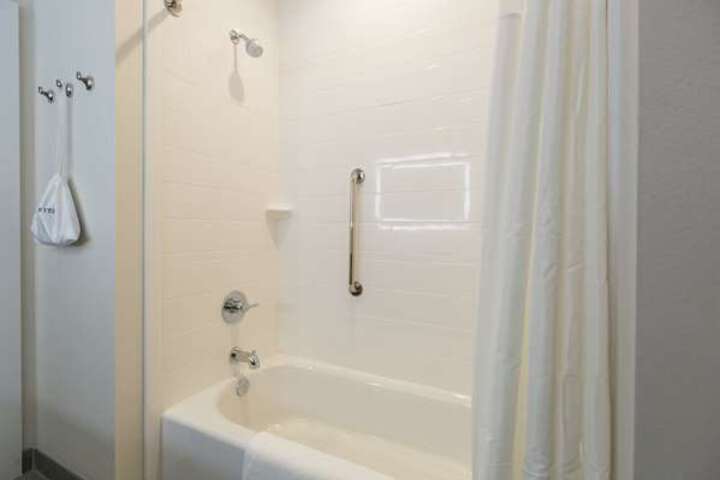 Room 158 of 200