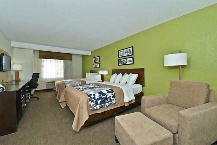 Room 35 of 54