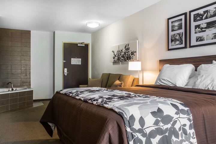 Room 13 of 46