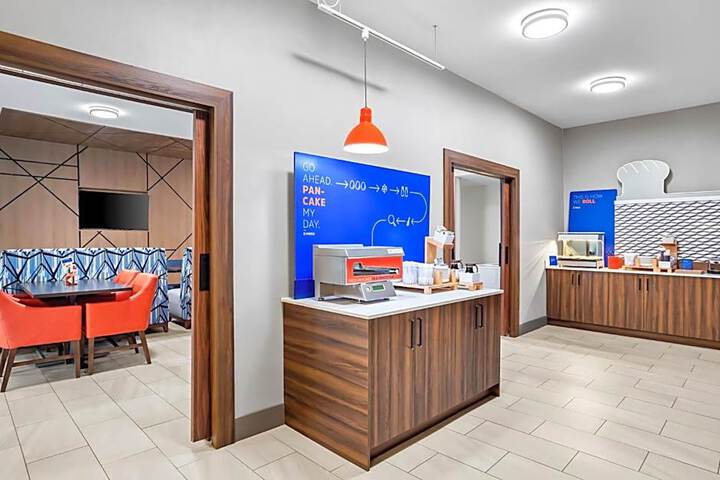 Holiday Inn Express & Suites Tumwater Olympia by IHG