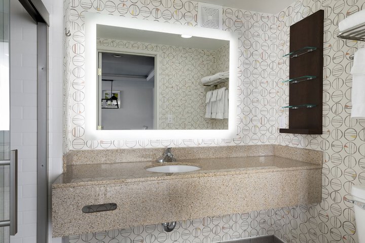 Room 42 of 55