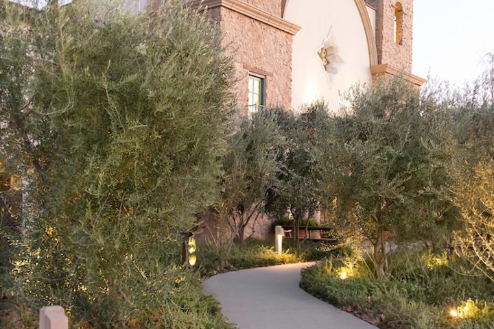 Hotel 5 of 57