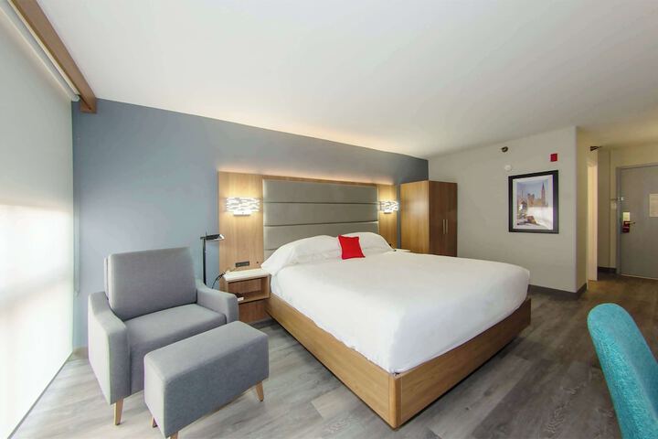 Room 26 of 67