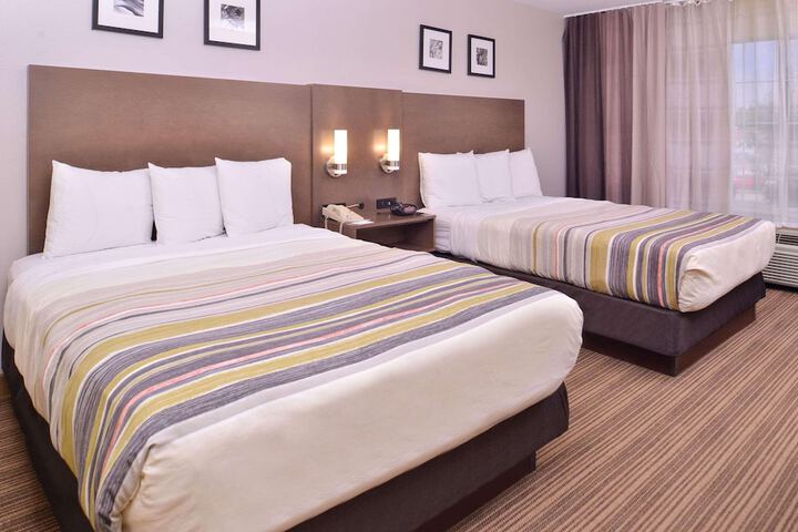 Country Inn & Suites by Radisson Omaha Airport, IA