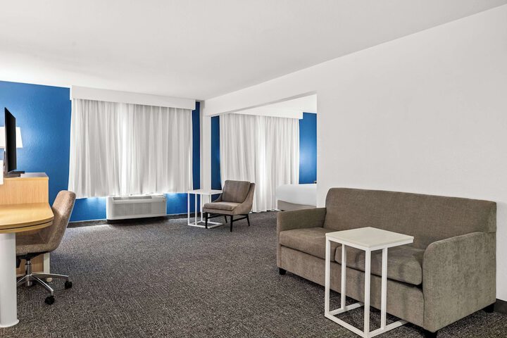 Spark by Hilton Port Wentworth Savannah