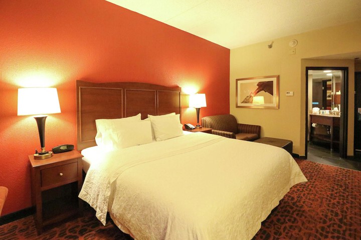 Room 60 of 83