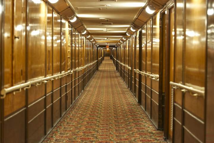Ballroom/Hall 78 of 93
