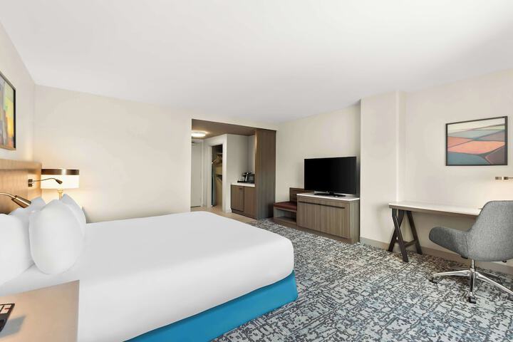 Room 20 of 42