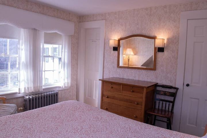 Room 61 of 104