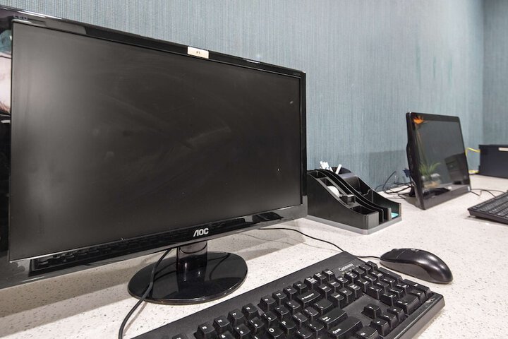 Business Center 24 of 26