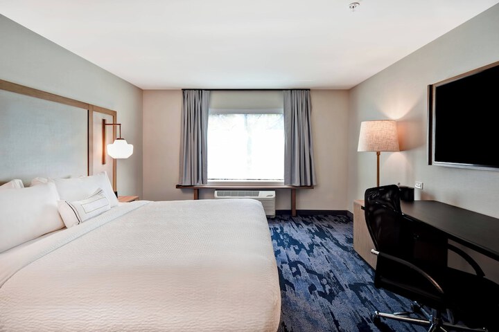Room 27 of 41