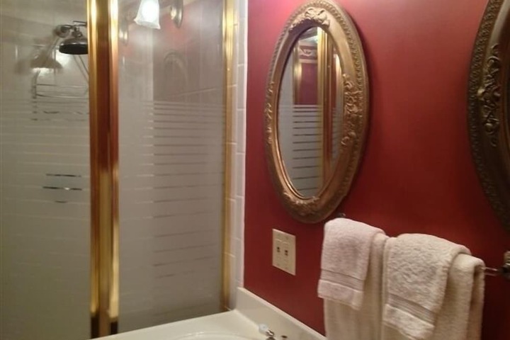 Room 18 of 20