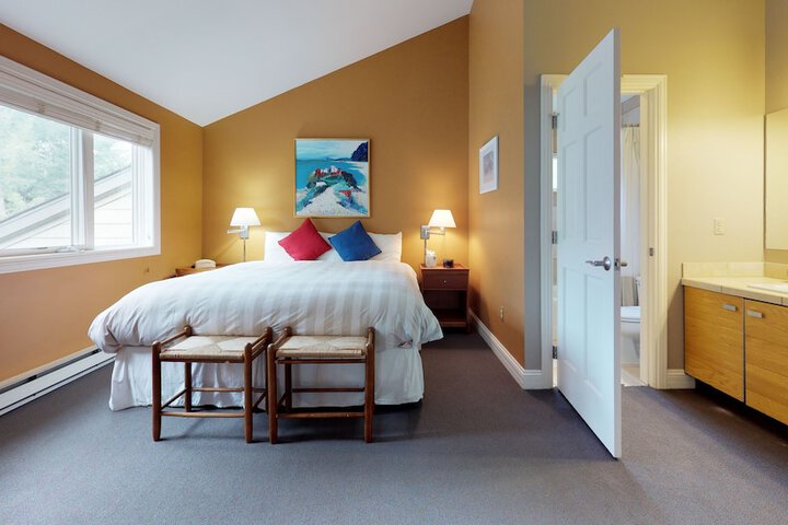 Room 298 of 361