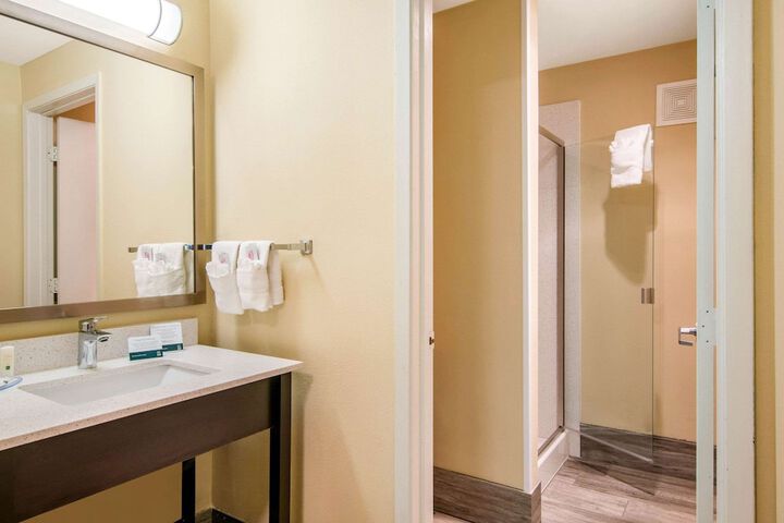 Quality Inn & Suites Albany Corvallis