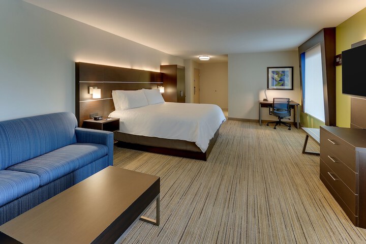 Room 28 of 51