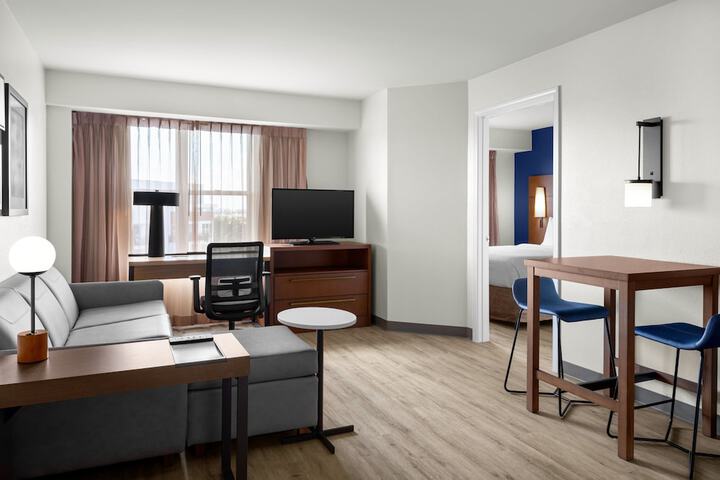 Room 19 of 39