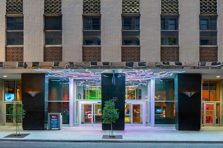 Hotel 2 of 65