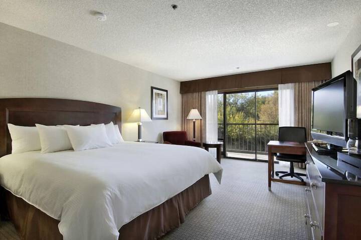 Maverick Hotel and Casino by Red Lion Hotels