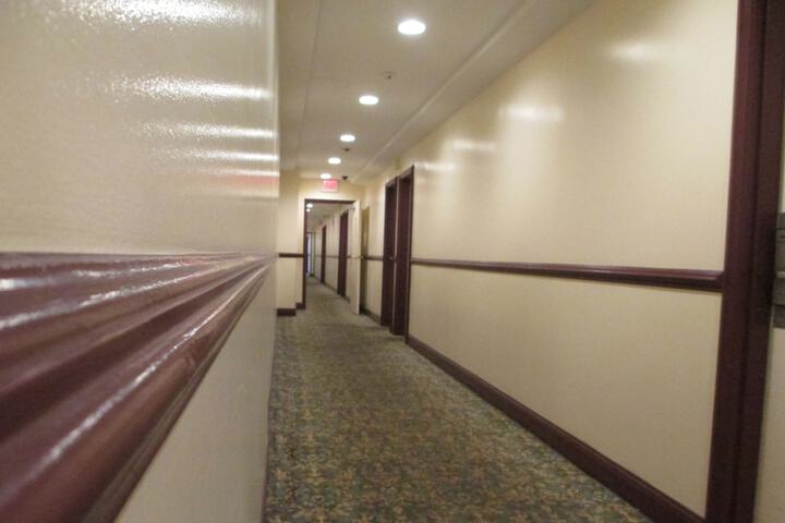 Ballroom/Hall 54 of 61