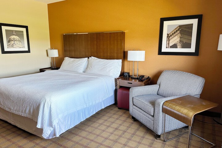 Room 14 of 29