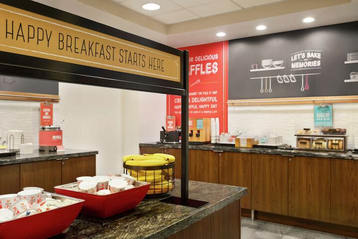 Hampton Inn & Suites Tacoma / Puyallup