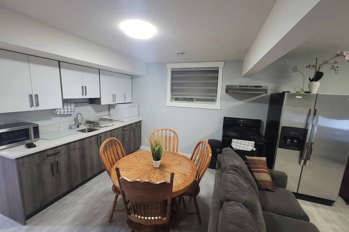Luxurious Home Away From Home With Aircon