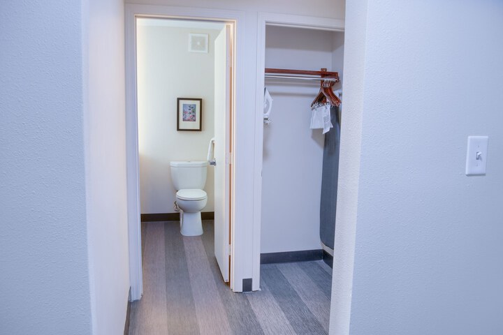 Room 50 of 72