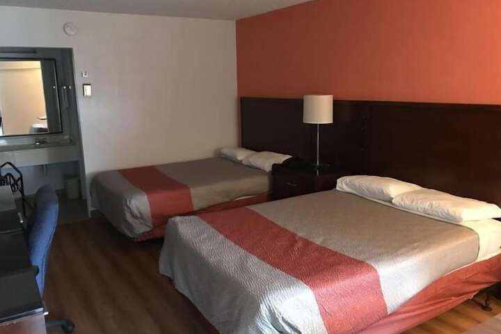 Room 3 of 11