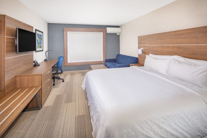 Room 26 of 42