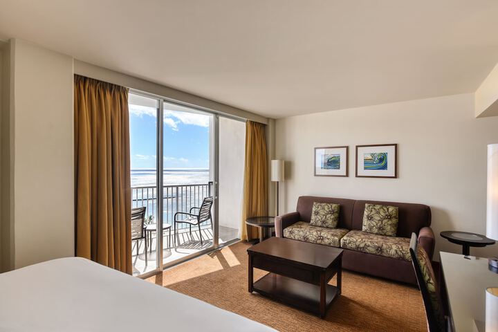 Room 32 of 80