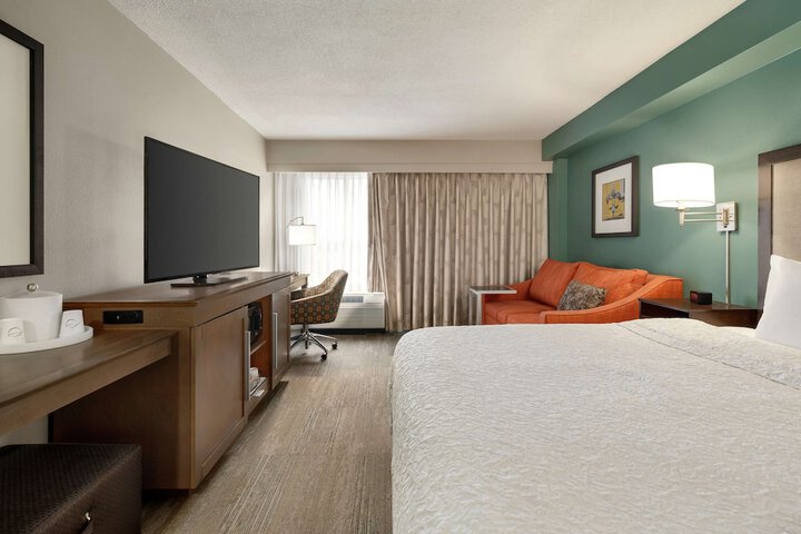Room 17 of 51