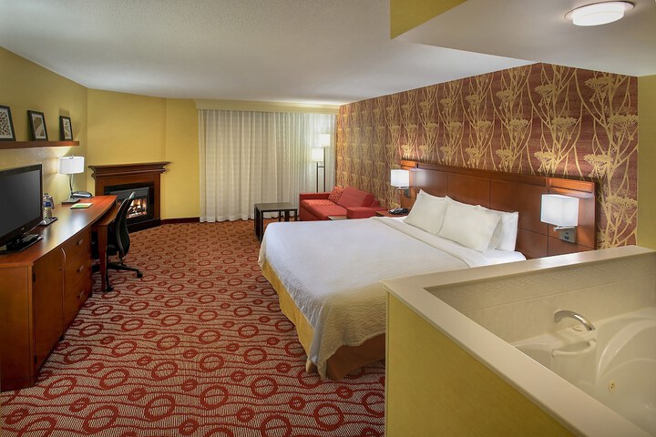 Room 22 of 48