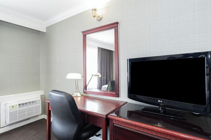 Room 26 of 55