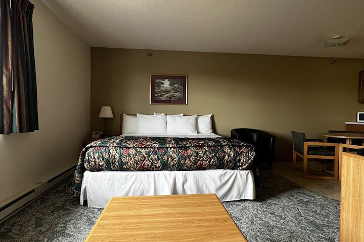 Room 17 of 29