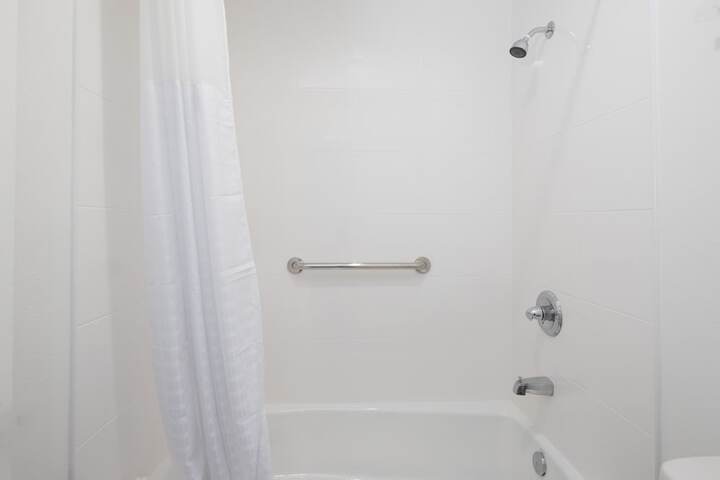 Days Inn by Wyndham Arroyo Grande / Pismo Beach