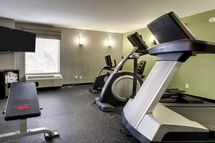 Holiday Inn Express & Suites Jackson Downtown - Coliseum by IHG